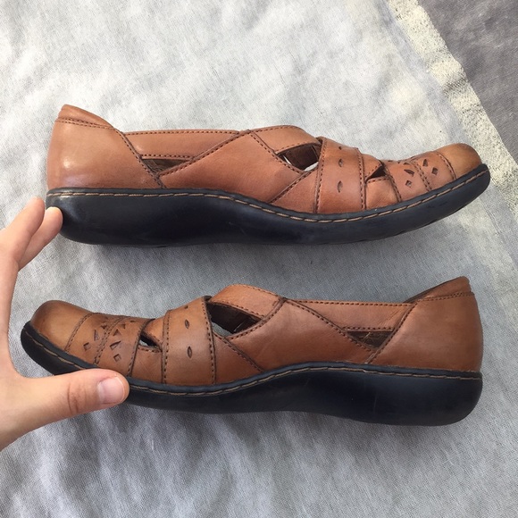 Clark’s bendable sandals - Picture 3 of 8